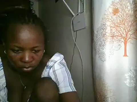 Snapshot of Sonnia_ chatting on February 2, 2025, 8:19 pm Sonnia online show from February 2, 2025, 8:19 pm