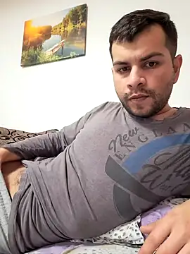 hornny1995 online show from December 31, 2024, 11:31 am