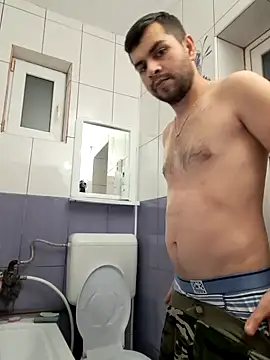 hornny1995 online show from February 1, 2025, 5:37 pm