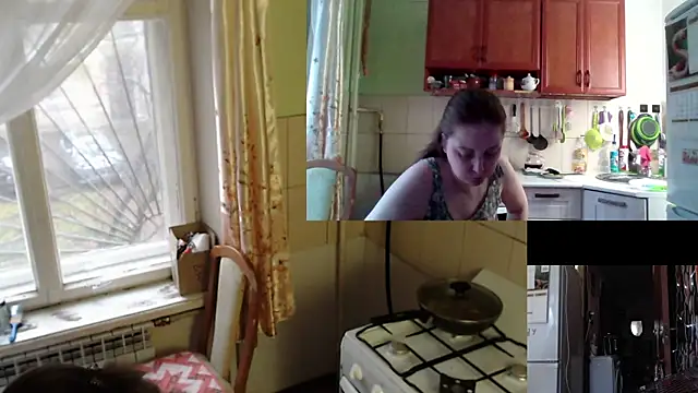 Sakura Green online show from November 5, 2025, 7:52 am