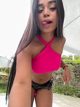 Snapshot of Juli_Walker chatting on January 22, 2025, 2:14 pm Juli Walker online show from January 22, 2025, 2:14 pm