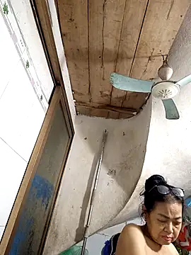 Hotestlove online show from March 17, 2026, 1:47 pm