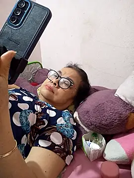 Hotestlove online show from March 28, 2026, 9:58 pm