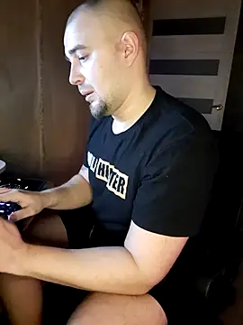 Foxyshaved online show from January 24, 2025, 5:10 am