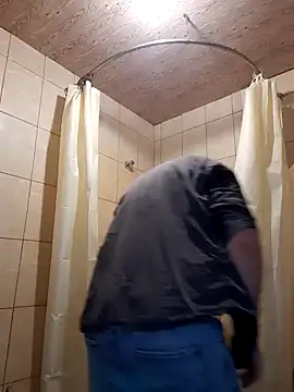 Foxyshaved online show from March 8, 2025, 5:07 am