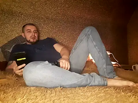 Foxyshaved online show from March 10, 2025, 4:28 am