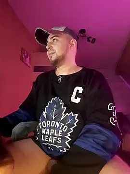 Foxyshaved online show from March 14, 2025, 4:32 am