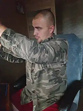 Foxyshaved online show from September 27, 2025, 4:39 am