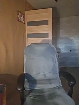 Foxyshaved online show from September 29, 2025, 4:17 am