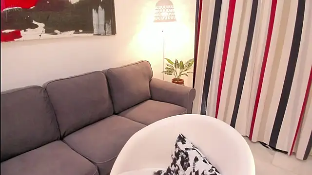 Raychell Black online show from September 18, 2025, 3:47 pm