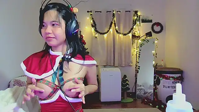Snapshot of Kana_G chatting on December 25, 2024, 5:15 pm Kana G online show from December 25, 2024, 5:15 pm