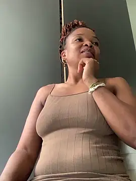 slimcateee online show from February 23, 2025, 9:44 am