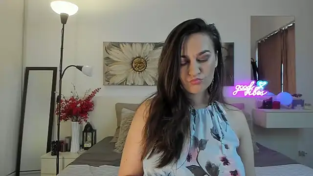 JoyCasidy online show from November 9, 2025, 10:35 am