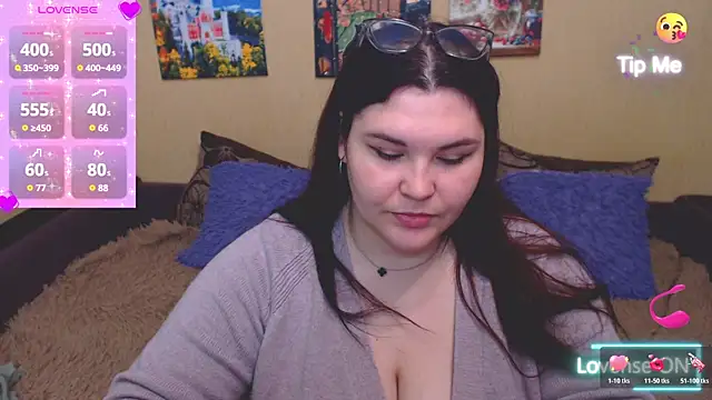 JuliaKeln online show from May 31, 2026, 6:09 pm