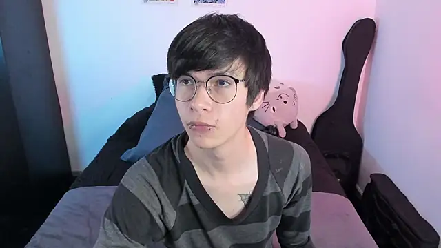 Aventure Twinks online show from November 19, 2025, 3:39 am