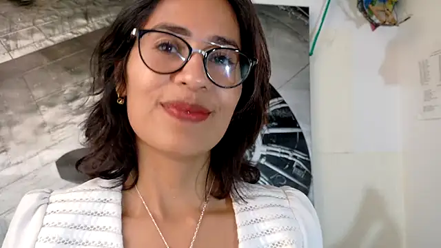 fantasty nylon online show from November 25, 2025, 6:41 pm