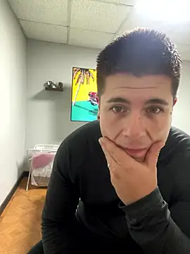 alienslian online show from January 18, 2026, 10:57 pm