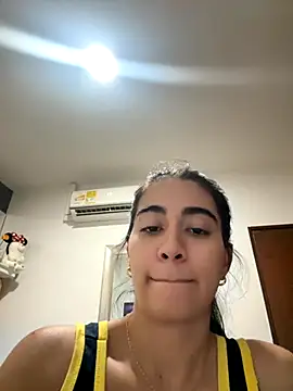 ZarahEvans online show from October 31, 2025, 8:43 pm