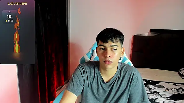 Snapshot of Franco_Rizzo_ chatting on December 1, 2024, 10:53 pm Franco Rizzo online show from December 1, 2024, 10:53 pm