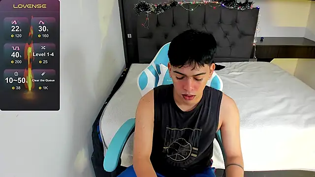 Snapshot of Franco_Rizzo_ chatting on December 5, 2024, 8:11 pm Franco Rizzo online show from December 5, 2024, 8:11 pm