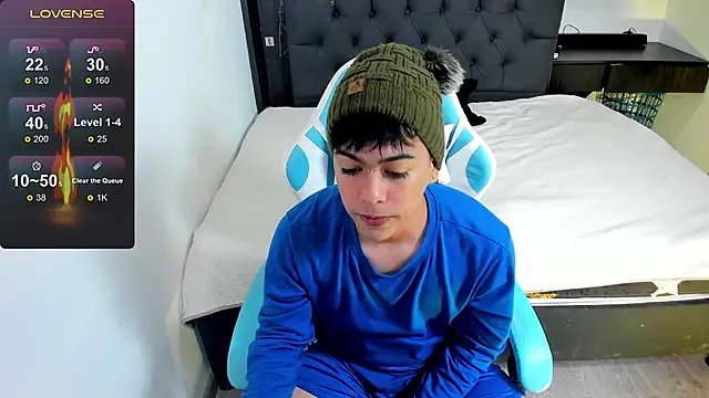 Snapshot of Franco_Rizzo_ chatting on December 7, 2024, 9:00 pm Franco Rizzo online show from December 7, 2024, 9:00 pm