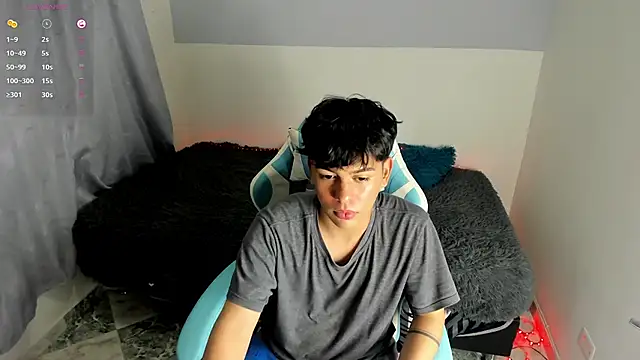 Snapshot of Franco_Rizzo_ chatting on March 20, 2025, 9:35 pm Franco Rizzo online show from March 20, 2025, 9:35 pm