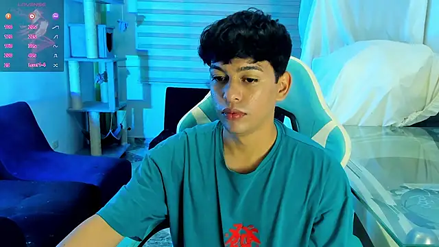 Snapshot of Franco_Rizzo_ chatting on October 1, 2025, 4:29 am Franco Rizzo online show from October 1, 2025, 4:29 am