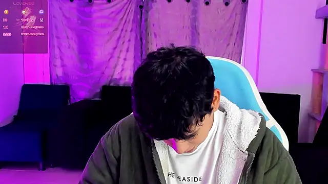 Snapshot of Franco_Rizzo_ chatting on October 12, 2025, 8:30 pm Franco Rizzo online show from October 12, 2025, 8:30 pm