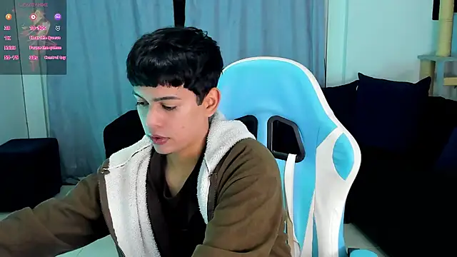 Snapshot of Franco_Rizzo_ chatting on October 16, 2025, 2:12 am Franco Rizzo online show from October 16, 2025, 2:12 am