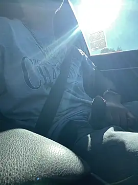 RoodoggXL online show from January 12, 2025, 6:38 pm