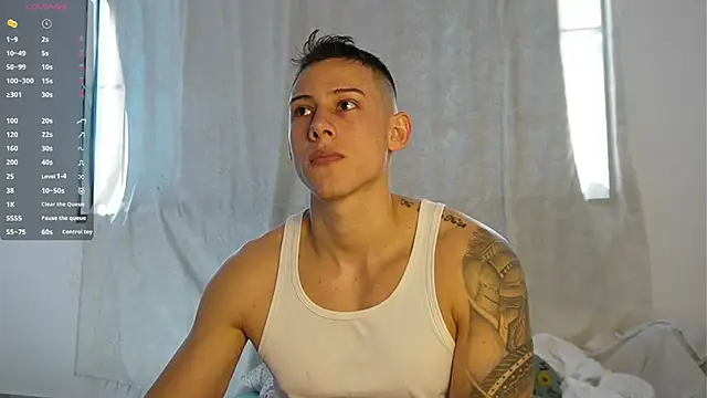 Muscle King Cum online show from November 22, 2025, 3:33 pm