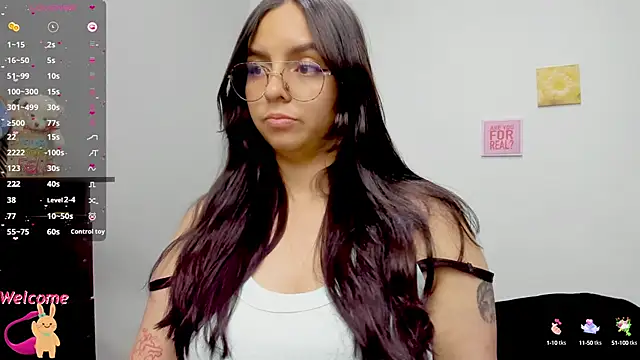 Valery7rose  online show from September 11, 2025, 9:15 pm