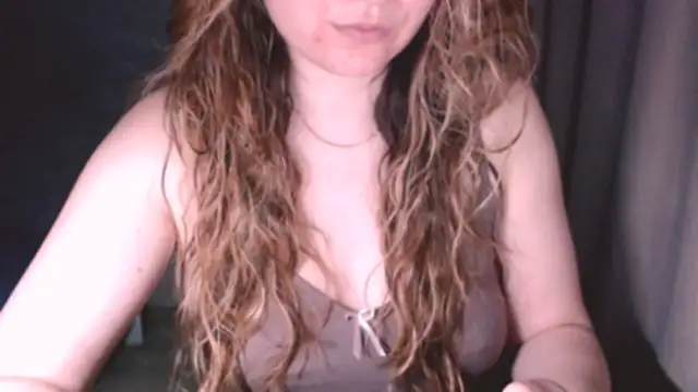 Snapshot of fiona_cute_2 chatting on May 4, 2026, 7:32 pm fiona cute 2 online show from May 4, 2026, 7:32 pm