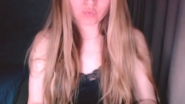 Snapshot of fiona_cute_2 chatting on May 11, 2026, 8:06 pm fiona cute 2 online show from May 11, 2026, 8:06 pm