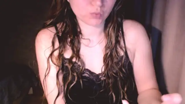 Snapshot of fiona_cute_2 chatting on May 25, 2026, 8:04 pm fiona cute 2 online show from May 25, 2026, 8:04 pm