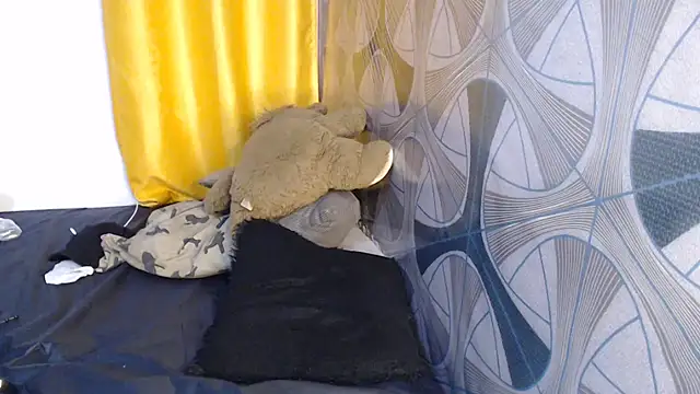 Candiey001 online show from January 25, 2025, 8:00 pm