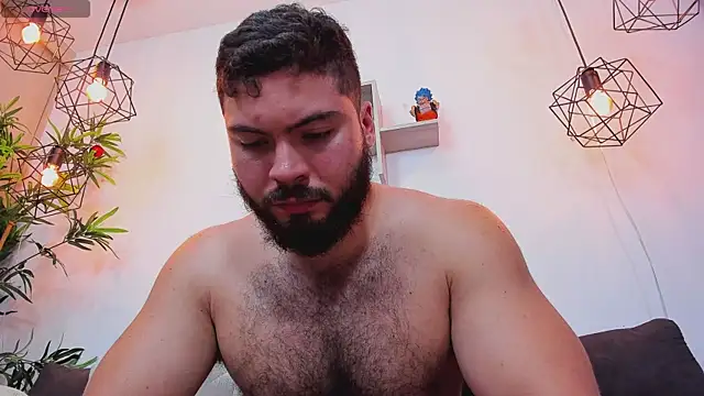 Snapshot of SebastianVilla_ chatting on April 21, 2026, 1:42 am SebastianVilla online show from April 21, 2026, 1:42 am