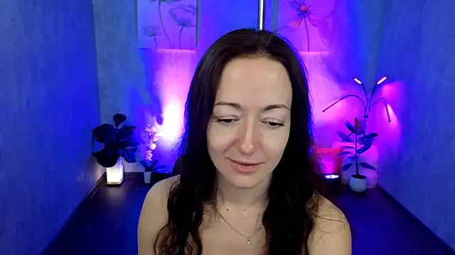 kimberlyray777 online show from March 6, 2025, 12:19 pm