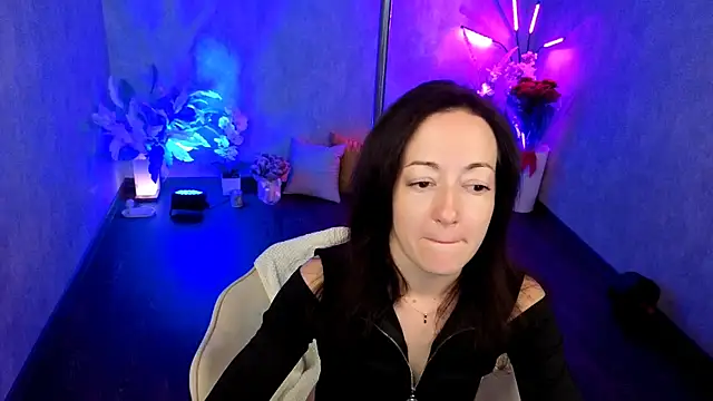 Snapshot of kimberlyray777 chatting on June 13, 2026, 10:46 am kimberlyray777 online show from June 13, 2026, 10:46 am