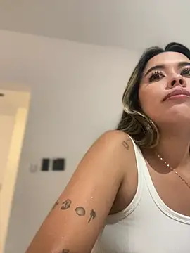 Emilia Bakerr online show from January 16, 2025, 7:20 pm