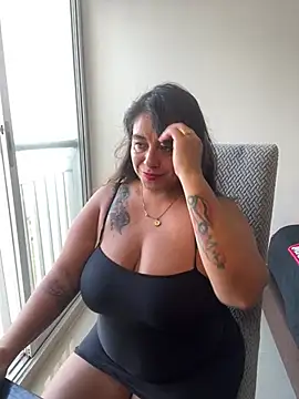 MrsFoucher online show from February 23, 2025, 7:49 pm