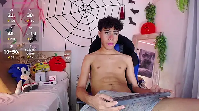 huge armound online show from October 25, 2025, 7:05 am