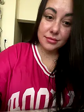 DaisyStreet online show from October 26, 2025, 8:20 am