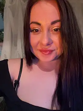 DaisyStreet online show from April 18, 2026, 7:58 pm