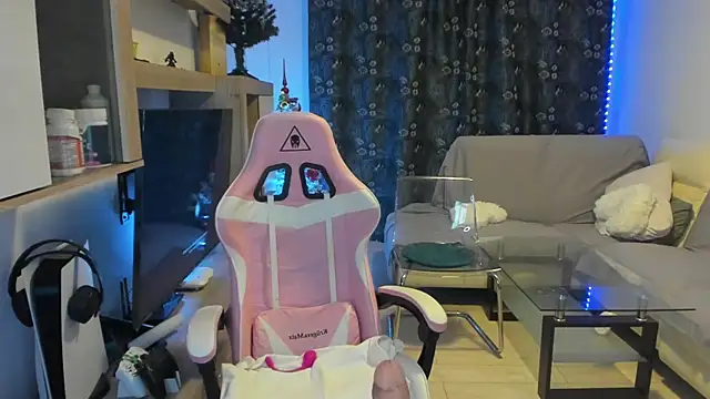 KaylaLaine online show from December 13, 2024, 12:09 am