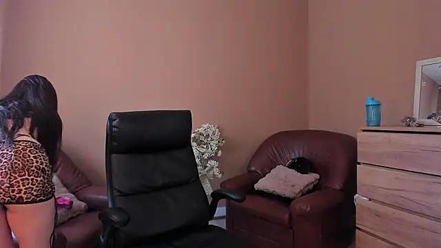 KaylaLaine online show from March 7, 2026, 7:16 am