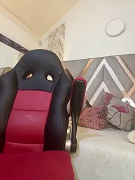 Hannagarces online show from March 19, 2026, 11:25 am