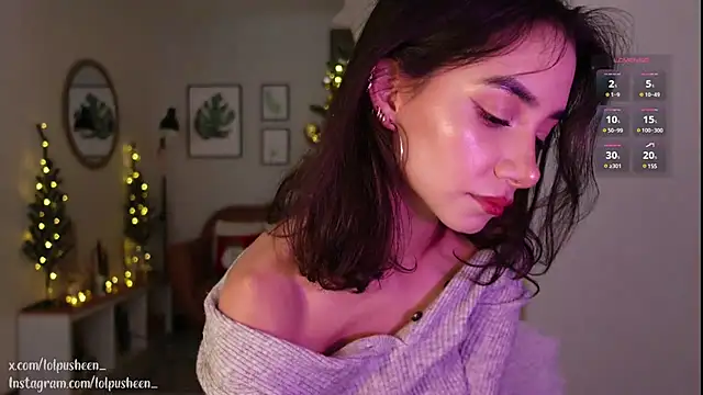 JulietteDee online show from December 29, 2024, 7:11 pm