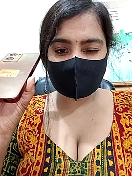 Snapshot of Ritusri_Dotta chatting on April 17, 2026, 5:27 pm Ritusri Dotta online show from April 17, 2026, 5:27 pm