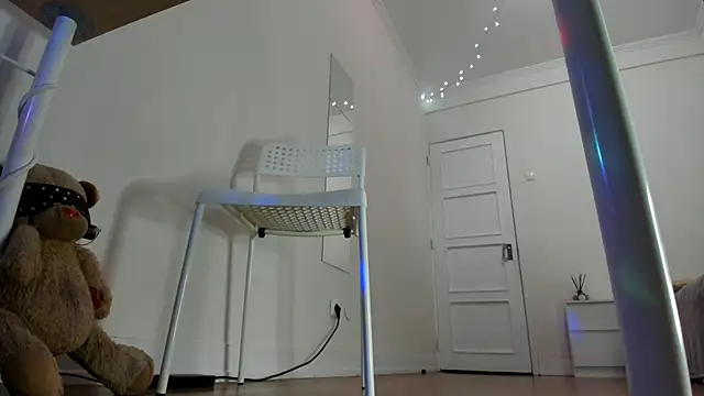 Snapshot of wow-mistress chatting on November 22, 2025, 7:57 pm wow-mistress online show from November 22, 2025, 7:57 pm